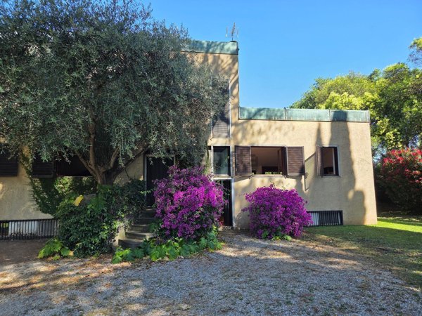 casa indipendente in vendita a Roma in zona Capannelle