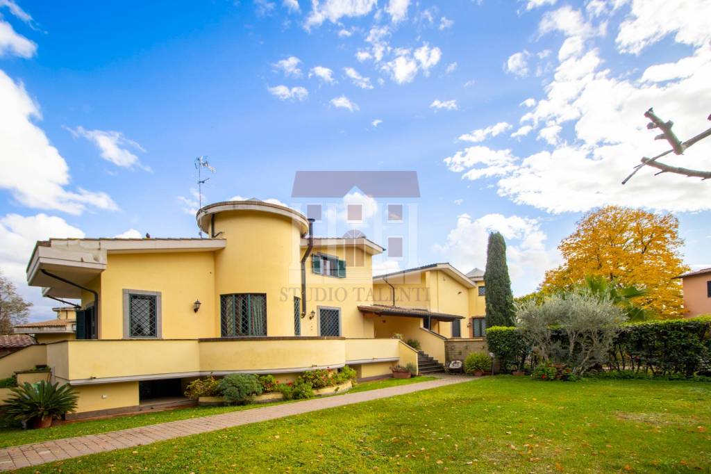 casa indipendente in vendita a Roma in zona Monte Sacro/Talenti