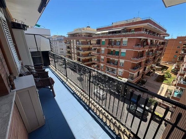 appartamento in vendita a Roma in zona Ostia