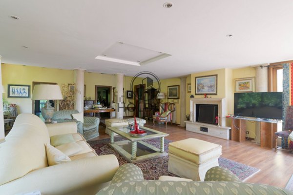 casa indipendente in vendita a Roma in zona Della Vittoria