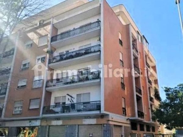 appartamento in vendita a Roma in zona Ostia