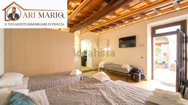 appartamento in vendita a Roma in zona Rione Monti/Campitelli