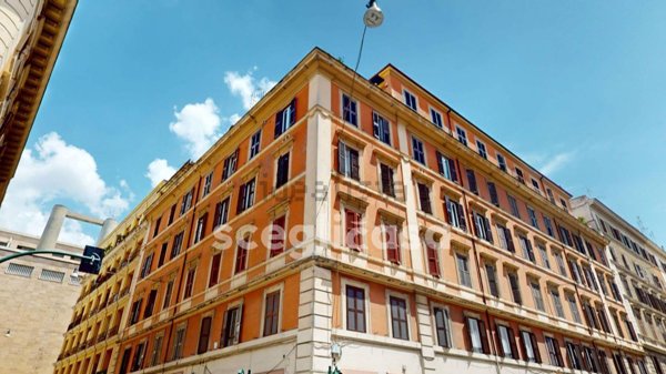 appartamento in vendita a Roma in zona Esquilino