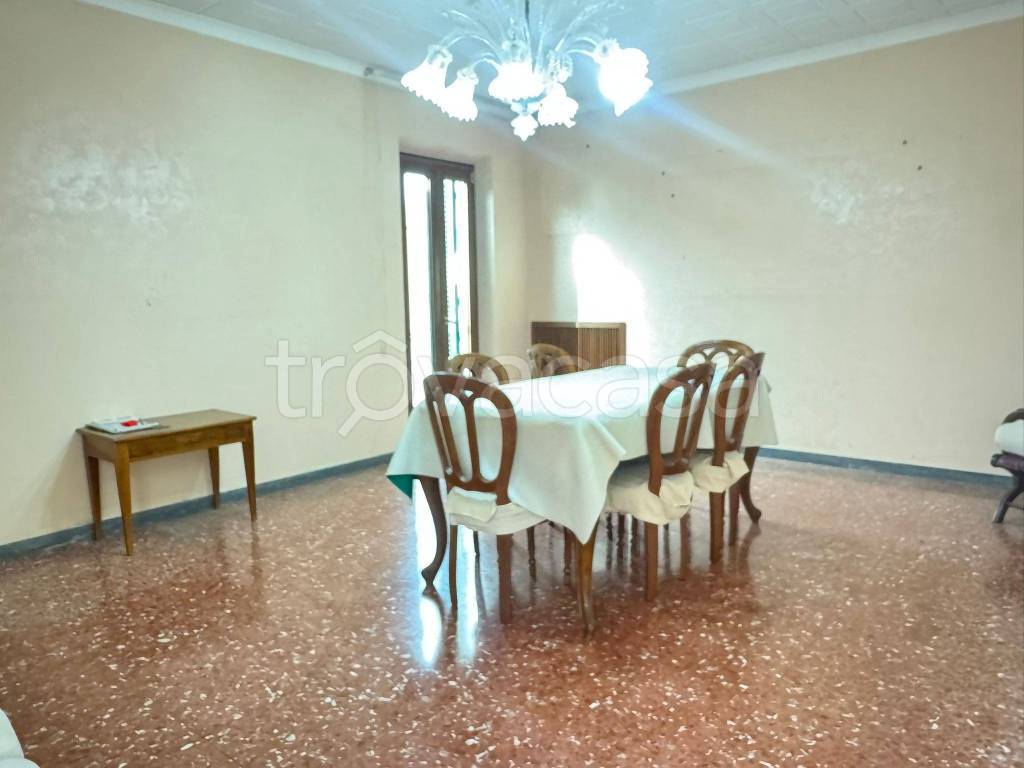 appartamento in vendita a Roma in zona Corviale
