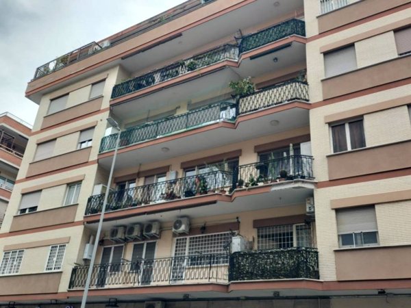 appartamento in vendita a Roma in zona Ostia