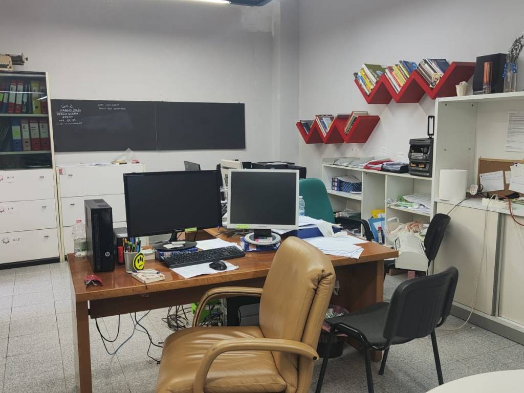 negozio in vendita a Roma in zona Prenestino-Centocelle