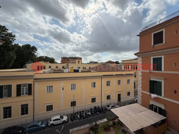 appartamento in vendita a Roma in zona Testaccio