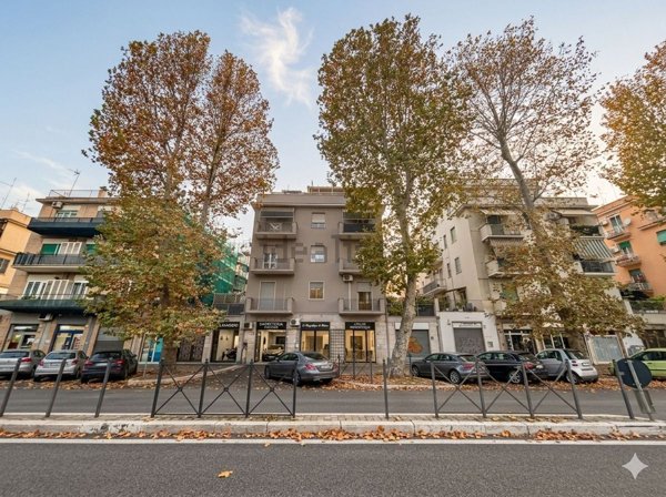 appartamento in vendita a Roma in zona Portuense