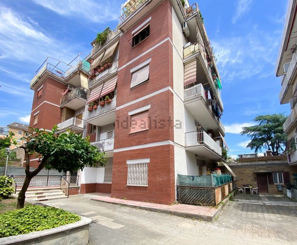 appartamento in vendita a Roma in zona Torrevecchia