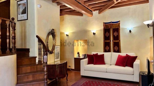 appartamento in vendita a Roma in zona Parione/Sant'Eustachio