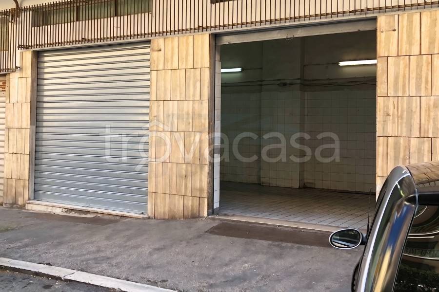negozio in vendita a Roma in zona Prenestino-Labicano