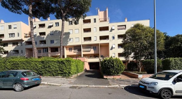 locale di sgombero in vendita a Roma