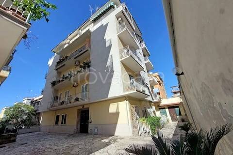 appartamento in vendita a Roma in zona Prenestino-Centocelle