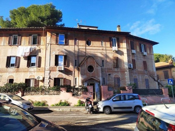 appartamento in vendita a Roma in zona Ostiense