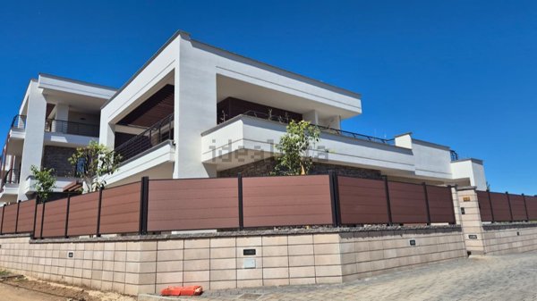 casa indipendente in vendita a Roma in zona Torre Gaia