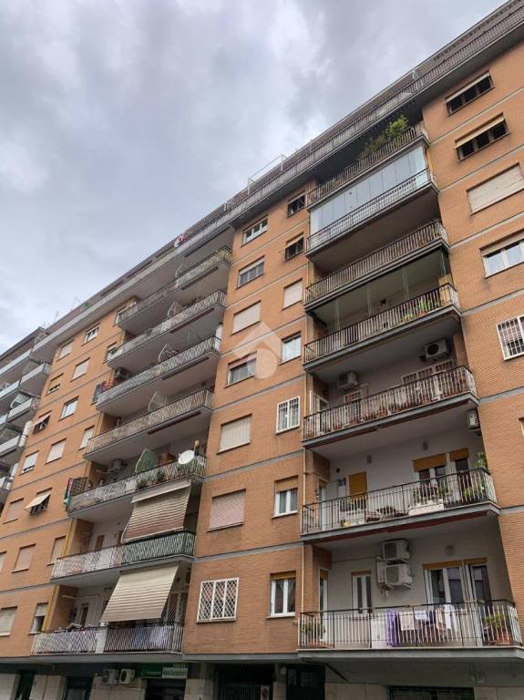 appartamento in vendita a Roma in zona Prenestino-Labicano
