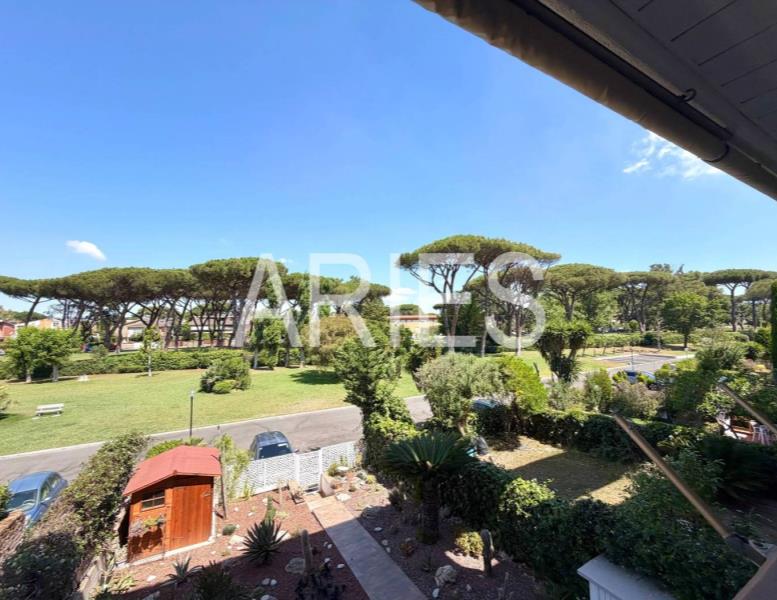 appartamento in vendita a Roma in zona Casal Palocco