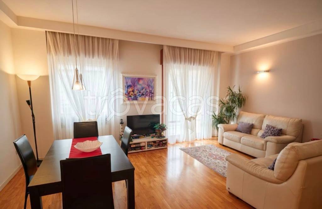 appartamento in vendita a Roma in zona Tor di Quinto