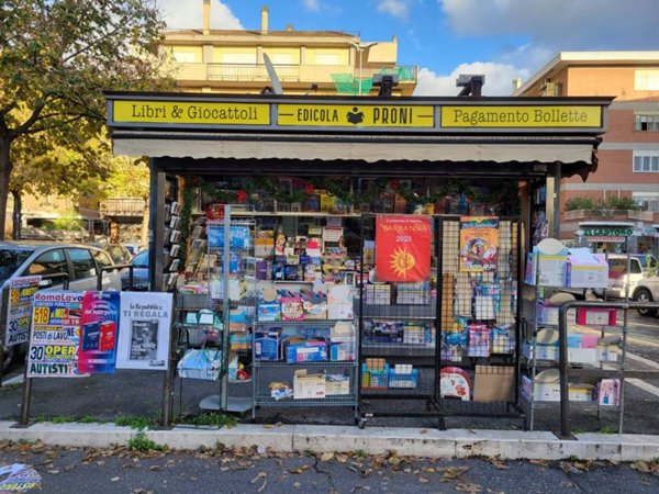 negozio in vendita a Roma in zona Monte Sacro/Talenti