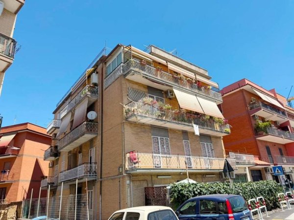 appartamento in vendita a Roma in zona Tor Vergata/Torrenova