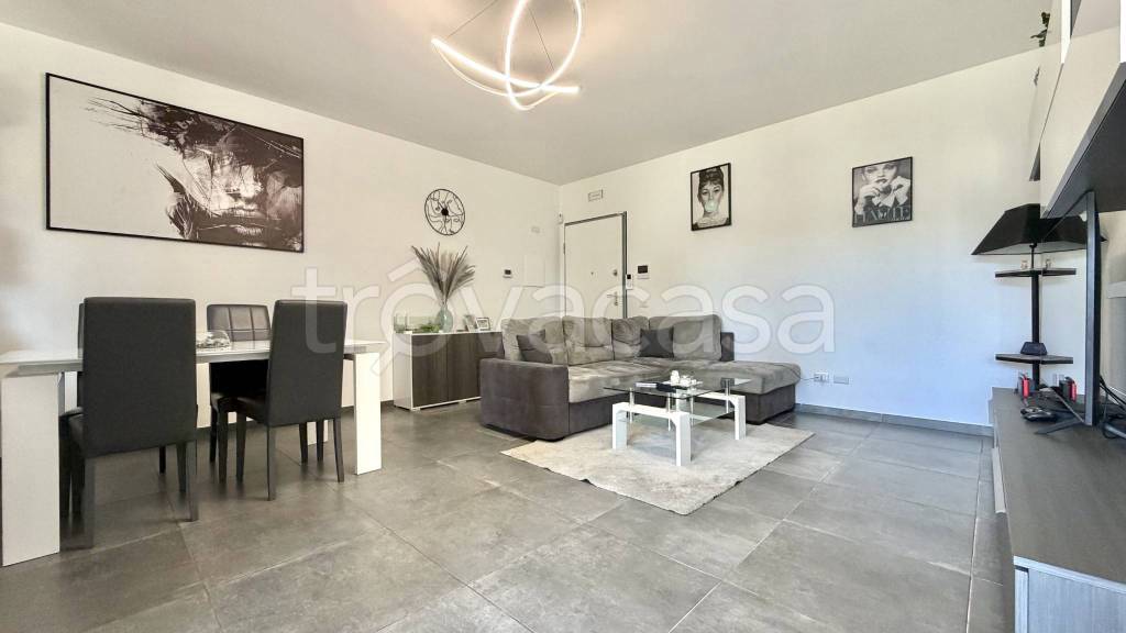 appartamento in vendita a Roma in zona Casal Morena