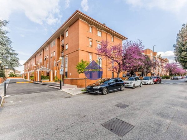 appartamento in vendita a Roma in zona Osteria del Curato