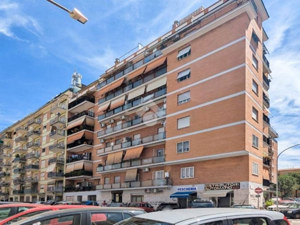 appartamento in vendita a Roma in zona Tuscolano