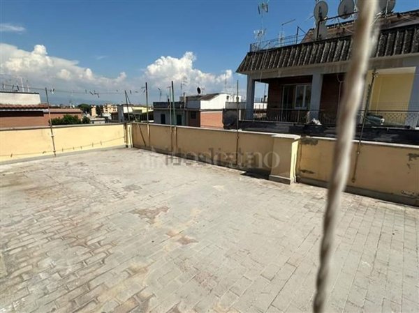 appartamento in vendita a Roma in zona Prenestino-Centocelle