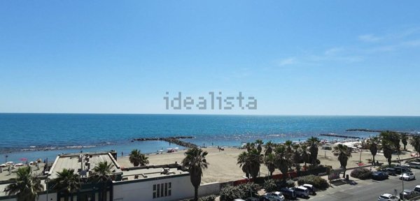 appartamento in vendita a Roma in zona Ostia