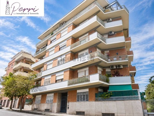 appartamento in vendita a Roma in zona Gianicolense