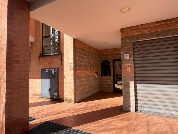 casa indipendente in vendita a Roma in zona Appio Claudio