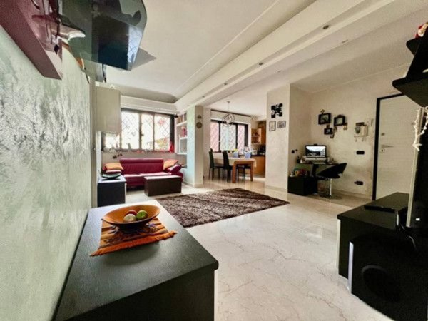 appartamento in vendita a Roma in zona Ardeatino