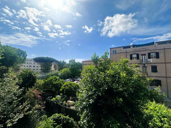appartamento in vendita a Roma in zona Ostia