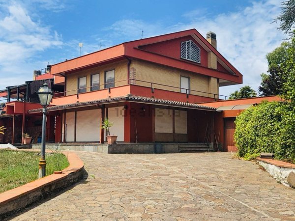 casa indipendente in vendita a Roma in zona Trigoria