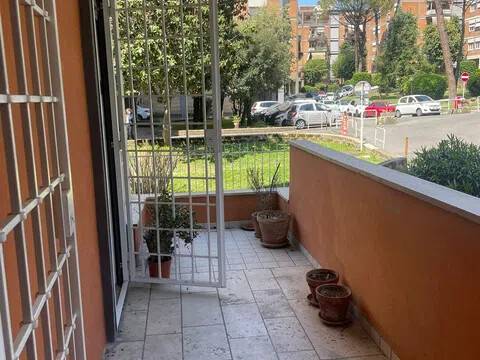appartamento in vendita a Roma in zona Portuense