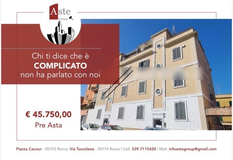 appartamento in vendita a Roma in zona Tuscolano