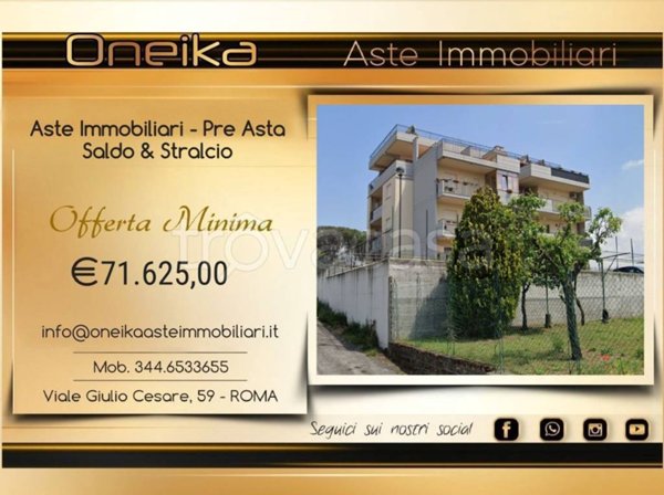 appartamento in vendita a Roma in zona Lunghezza