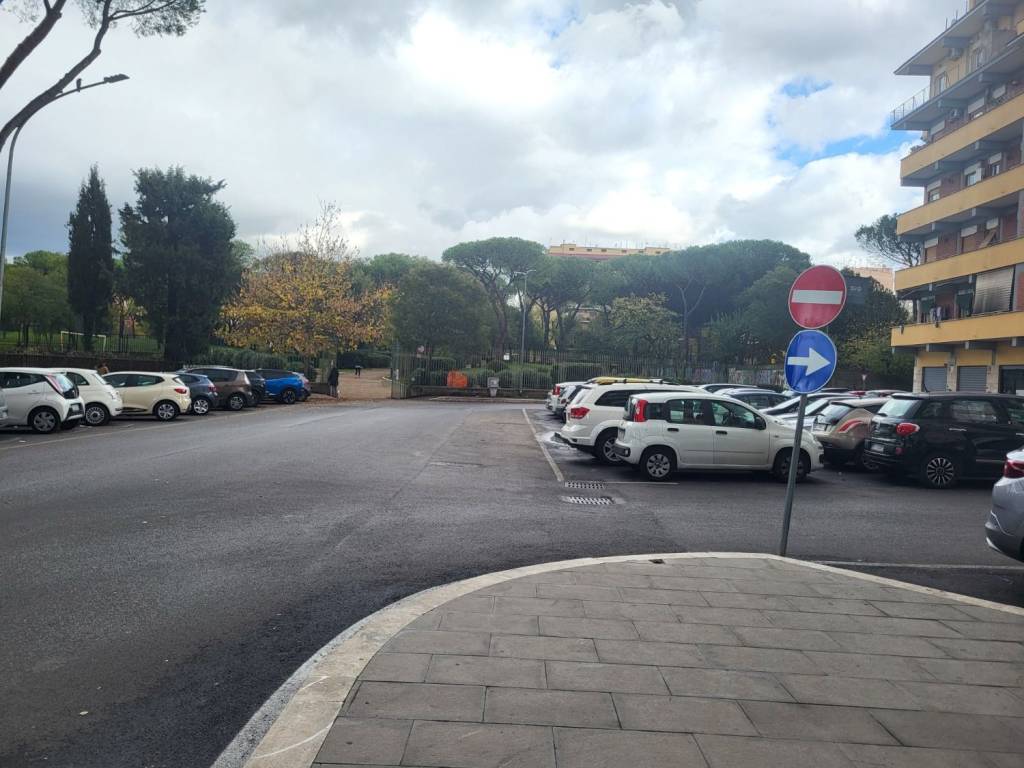 negozio in vendita a Roma in zona Prenestino-Labicano