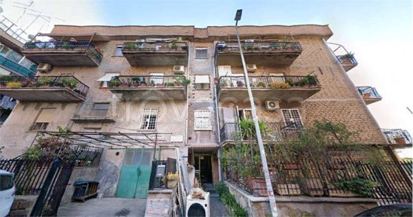 appartamento in vendita a Roma in zona Tomba di Nerone