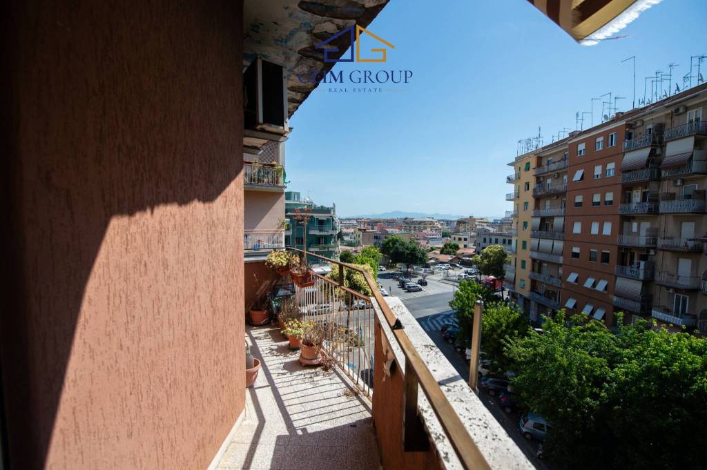 appartamento in vendita a Roma in zona Prenestino-Labicano
