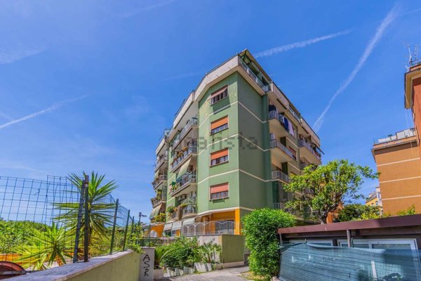 appartamento in vendita a Roma in zona Gianicolense