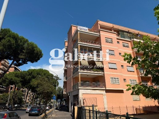 appartamento in vendita a Roma in zona Prenestino-Centocelle