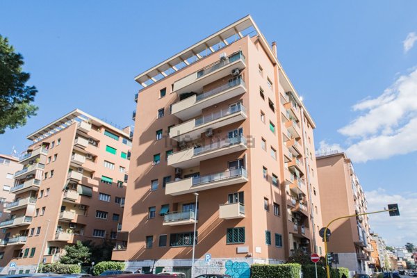 appartamento in vendita a Roma in zona Monte Sacro/Talenti