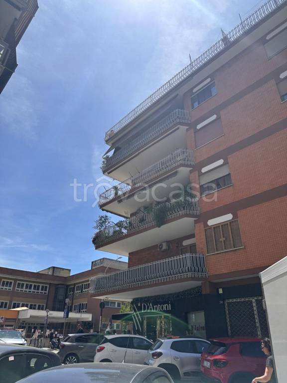 appartamento in vendita a Roma in zona Prenestino-Labicano