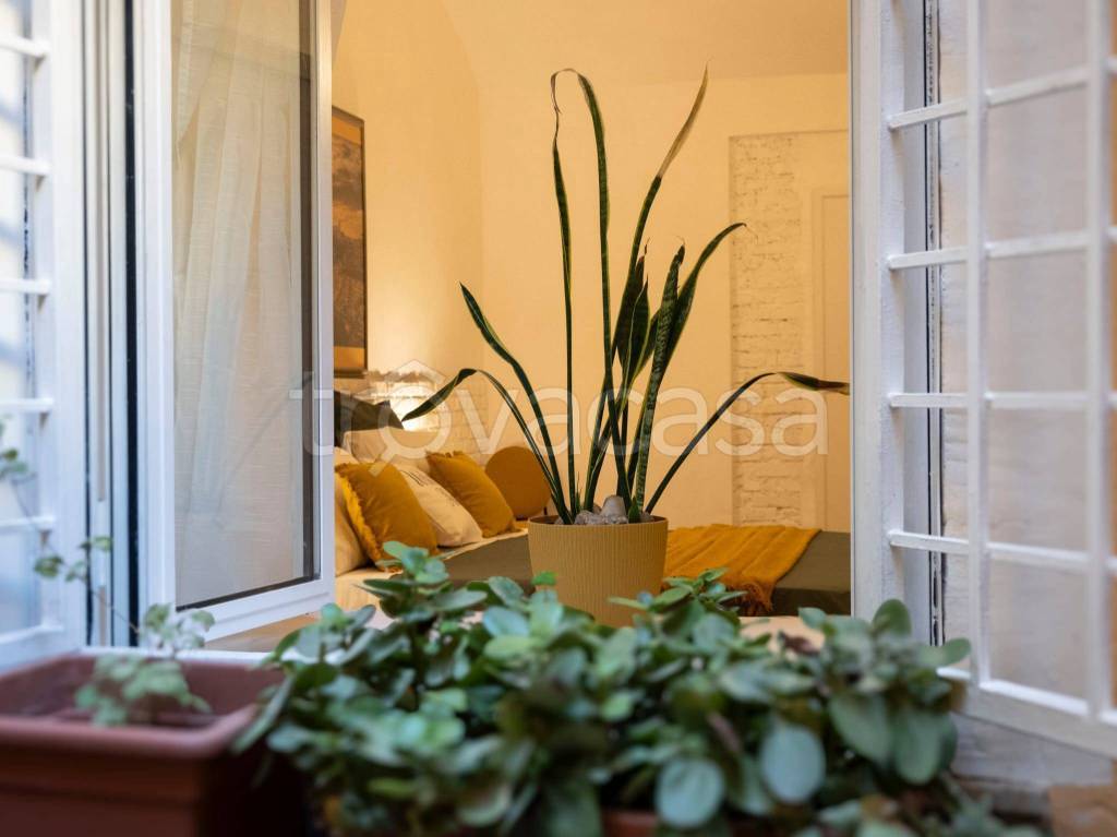 appartamento in vendita a Roma in zona Appio Latino
