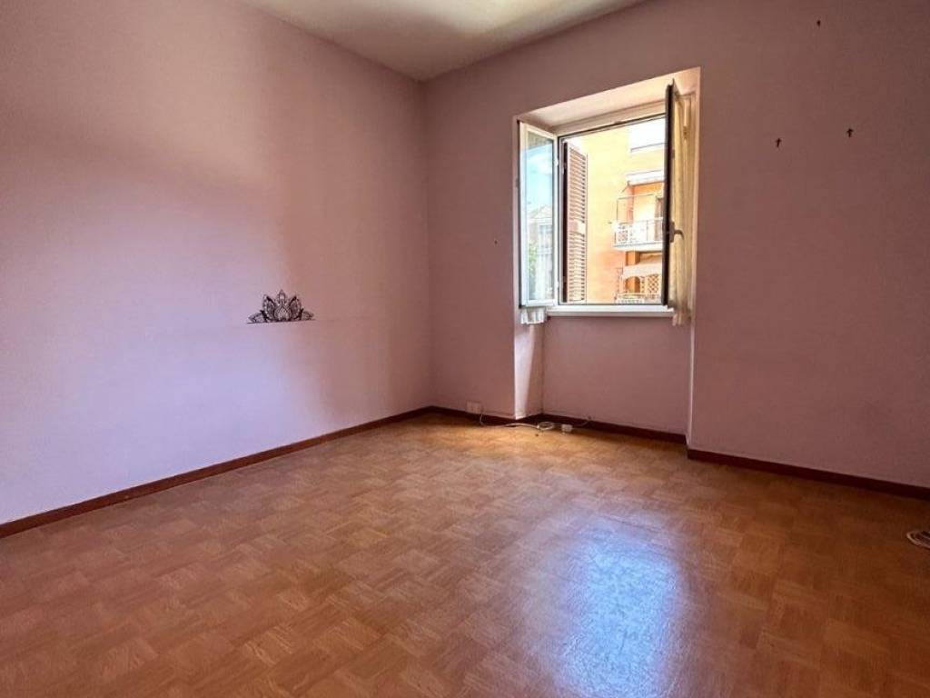 appartamento in vendita a Roma in zona Tuscolano