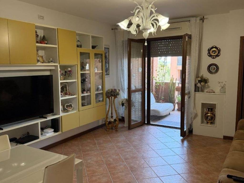 appartamento in vendita a Roma in zona Cinquina
