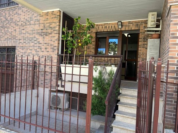 appartamento in vendita a Roma in zona Tor di Quinto