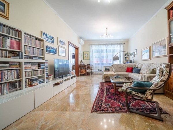 appartamento in vendita a Roma in zona Trastevere