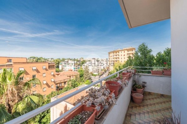 casa indipendente in vendita a Roma in zona Trieste